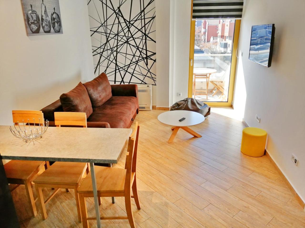 Sea Breeze Lux Apartments Budva Exterior photo