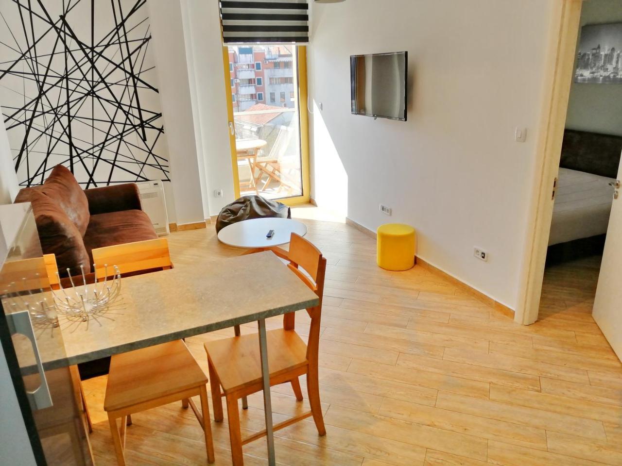Sea Breeze Lux Apartments Budva Exterior photo
