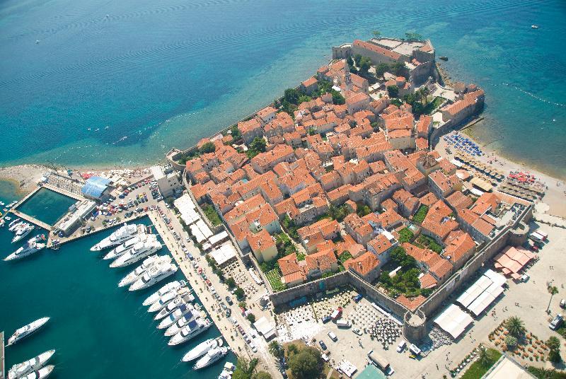 Sea Breeze Lux Apartments Budva Exterior photo